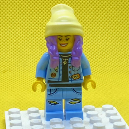 LEGO Parker L Jackson Minifigure - Denim Jacket with Beanie (Smile / Grumpy)