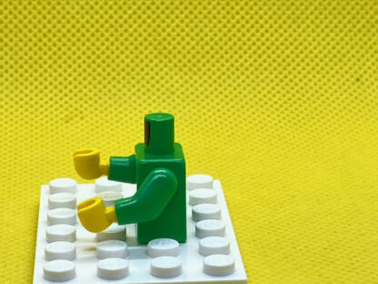 LEGO Minifigure Part Torso Green Elf - Image 2