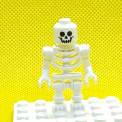 LEGO Minifigure Skeleton with Standard Skull, Bent Arms Vertical Grip