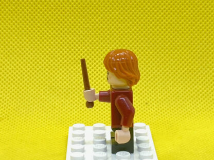 LEGO 75964 Minifigures - Ron Weasley Big R on Sweater, short legs - Image 3