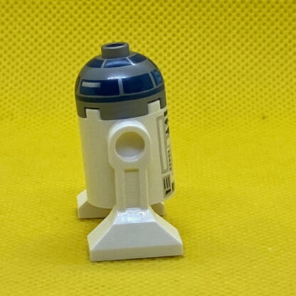 LEGO Star Wars Minifigure R2-D2 - Image 4