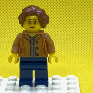 LEGO Female, Short Reddish Brown Hair Minifigure