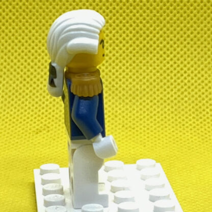 LEGO Admiral Minifigure - Image 3