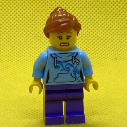 LEGO Cautious Rider Minifigure - Image 2