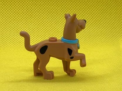 LEGO Dog, Great Dane Scooby-Doo Walking with Medium Azure Collar Pattern - Image 3