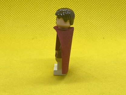 USED LEGO Minifigure Oliver Wood, Dark Red Quidditch Uniform - Image 3