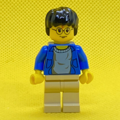 USED LEGO Minifigure Harry Potter Harry Potter, Blue Open Shirt Torso, Tan Legs Yellow Hands