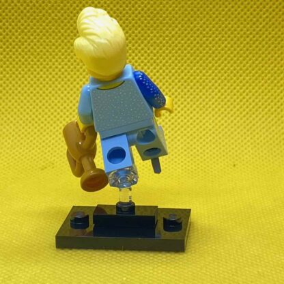 LEGO Figure Skating Champion Minifigure - Image 3