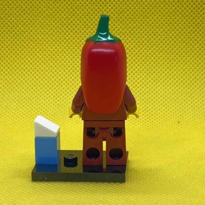 LEGO Chili Costume Fan Minifigure - Image 3