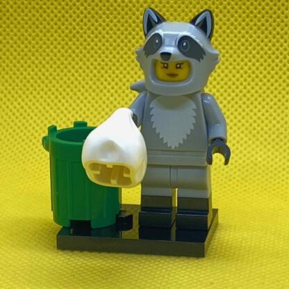 LEGO Raccoon Costume Fan Minifigure - Image 2