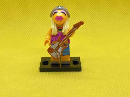 LEGO The Muppets Janice Minifigure.