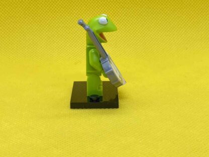 LEGO The Muppets Kermit the Frog Minifigure - Image 4