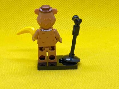 LEGO The Muppets Fozzie Bear Minifigure - Image 3