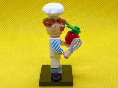 LEGO The Muppets Swedish Chef Minifigure - Image 2