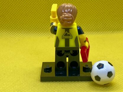 LEGO Football Referee Minifigure - Image 4