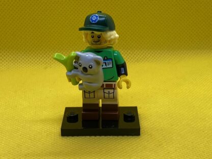 LEGO Conservationist Minifigure - Image 5