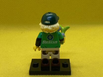 LEGO Conservationist Minifigure - Image 3