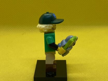 LEGO Conservationist Minifigure - Image 2