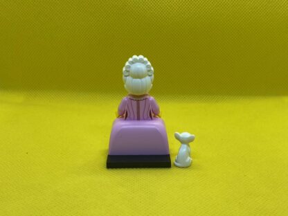 LEGO Rococo Aristocrat Minifigure - Image 3