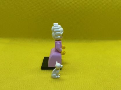 LEGO Rococo Aristocrat Minifigure - Image 2