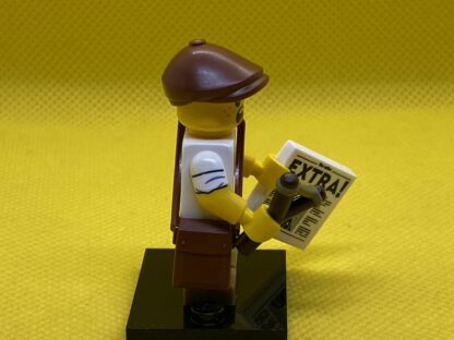 LEGO Newspaper Kid Minifigure - Image 2