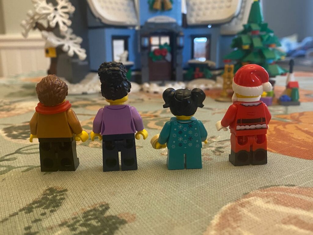 Santa's Visit - Smiling Minifigures