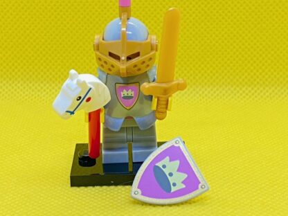 LEGO Knight of the Yellow Castle Minifigure