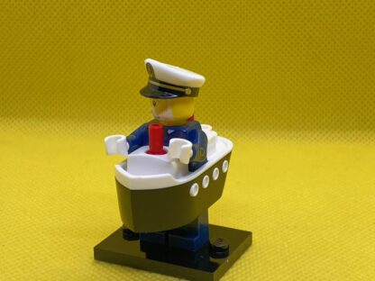 LEGO Ferry Captain Minifigure Series 23 - Image 4