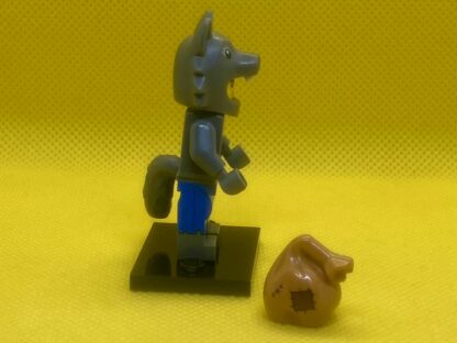 LEGO Wolf Costume Minifigure Series 23 - Image 2