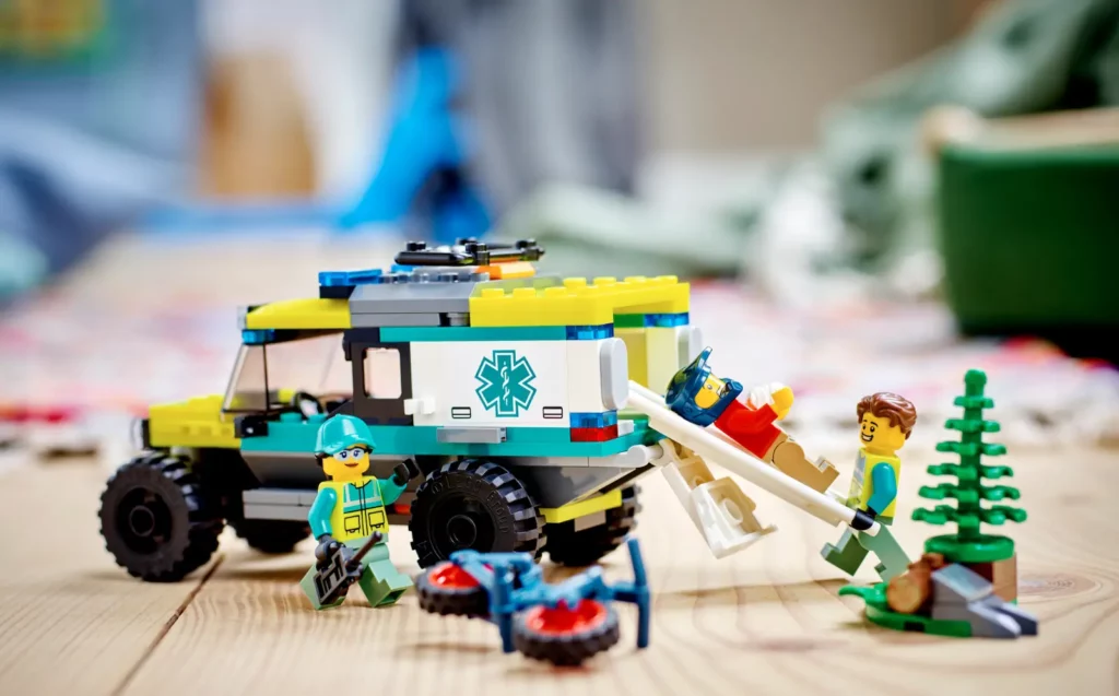 LEGO 4x4 Off-Road Ambulance Rescue Details