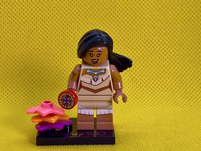 LEGO Disney Series 3 Pocahontas Minifigure - Image 2