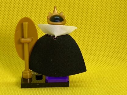 LEGO Disney Series 3 Evil Queen Minifigure - Image 3