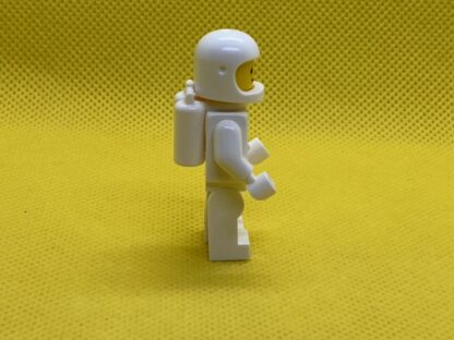 LEGO White Astronaut Minifigure - Image 2