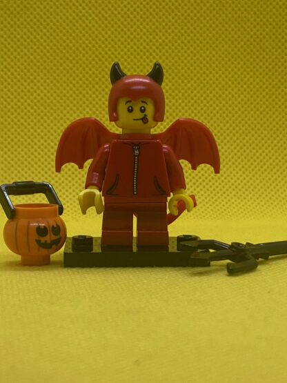 LEGO Cute Little Devil Minifigure - Image 5