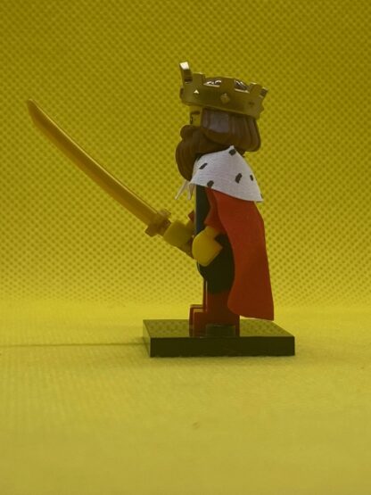 LEGO Classic King Minifigure - Image 2