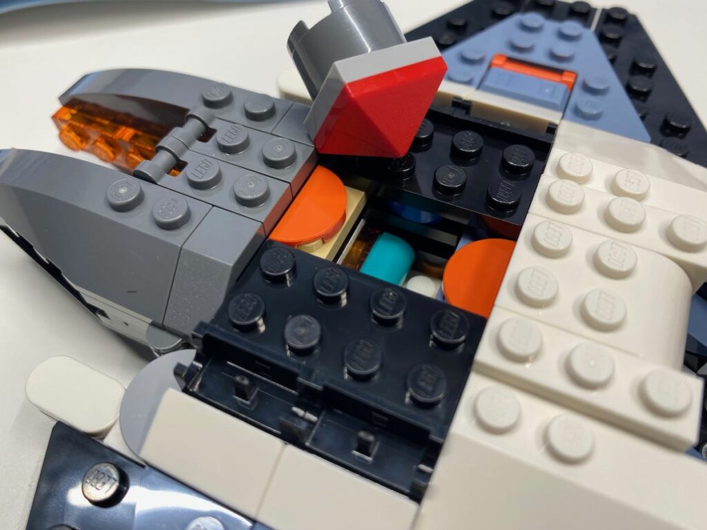 LEGO 60430 Interstellar Spaceship Feature