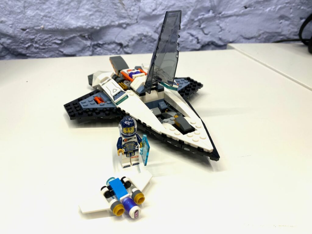 LEGO Interstellar Spaceship 2