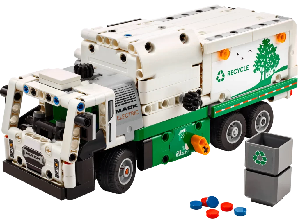 Mack® LR Electric Garbage Truck