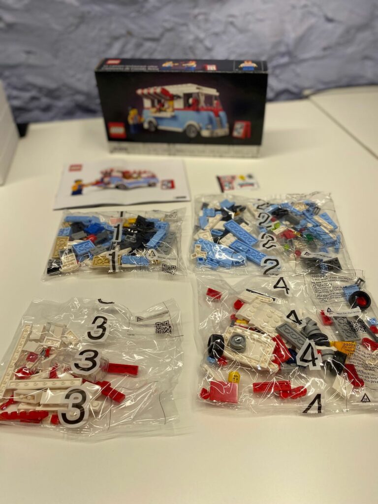 LEGO Retro Food Truck Box Contents