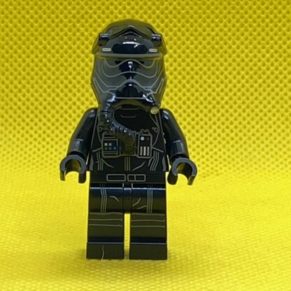 LEGO First Order TIE Pilot Minifigure, Three White Lines on Helmet - Image 5