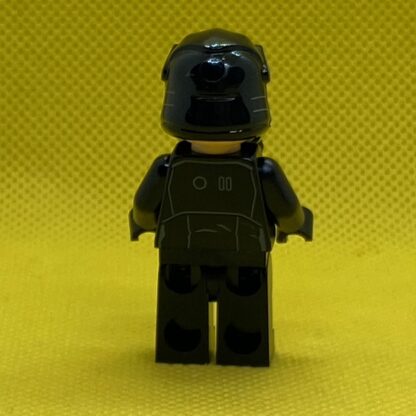 LEGO First Order TIE Pilot Minifigure, Three White Lines on Helmet - Image 4