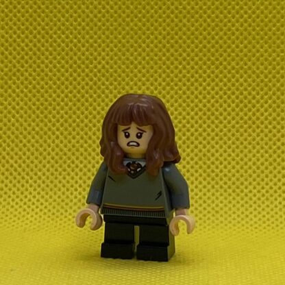 LEGO Minifigure Hermione Granger - Gryffindor Sweater - Image 2