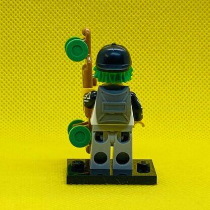 Longboarder LEGO Minifigure CMF 27 - Image 3