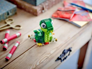 LEGO Year of the Snake GWP